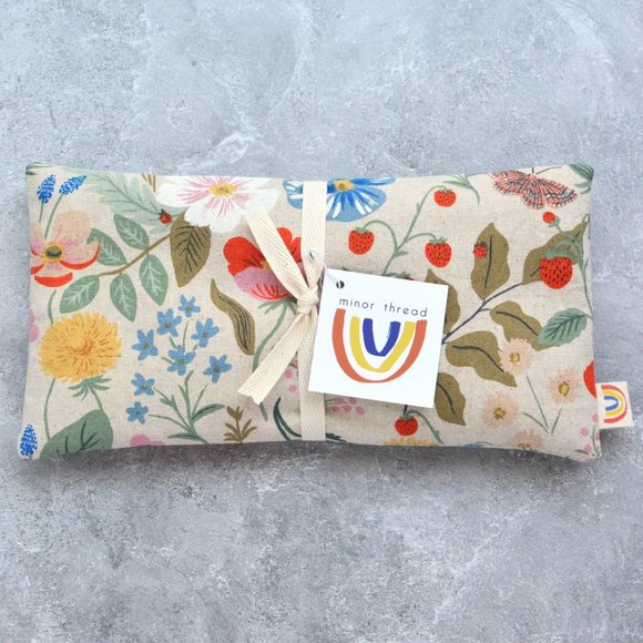 Lavender or Mint Weighted Eye Pillow in Strawberry Fields Canvas Rifle Paper Co - Picture 3 of 3